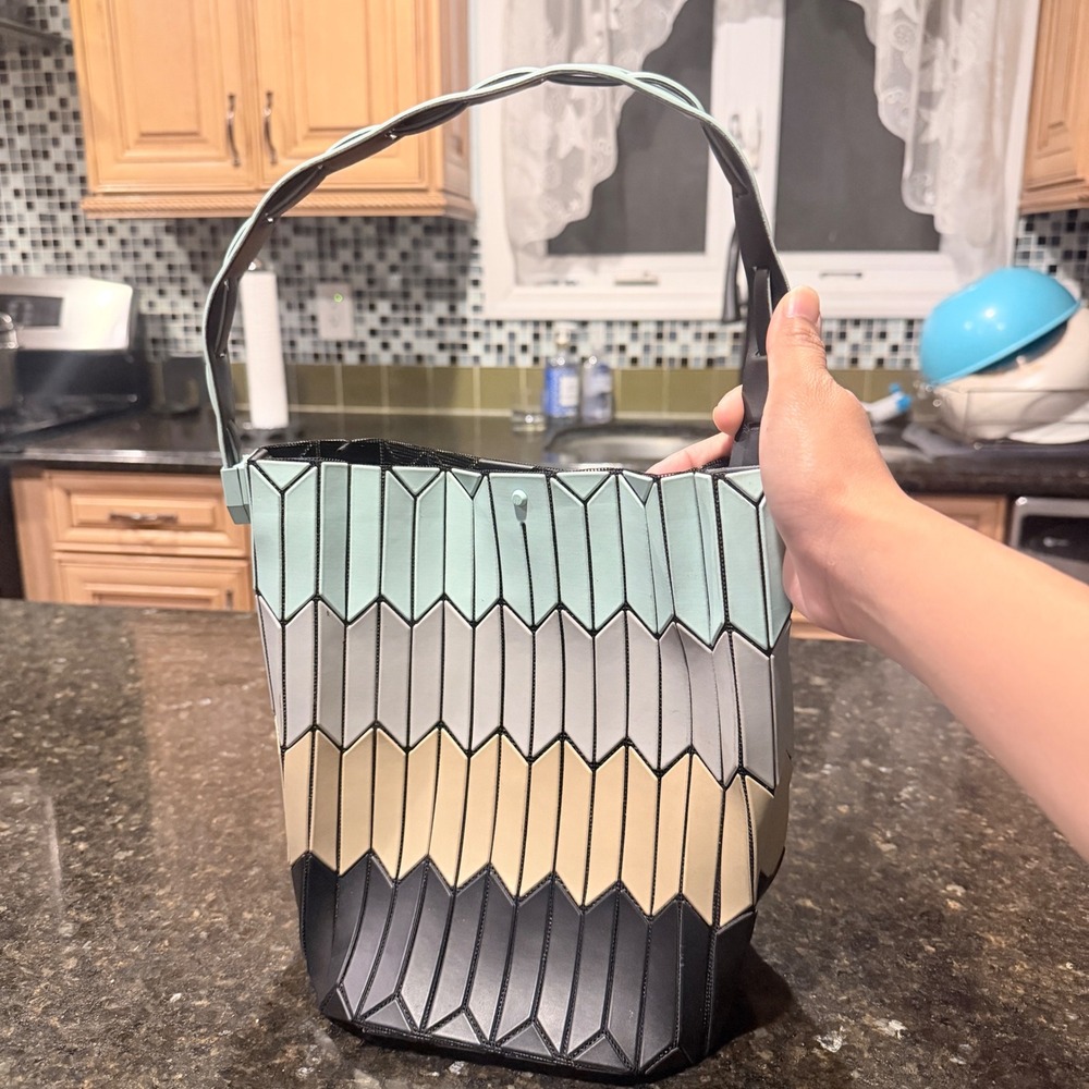 Bao Bao Issey Miyake Wring Bucket Bag Geometric Colorblock Mint Grey Black Japan